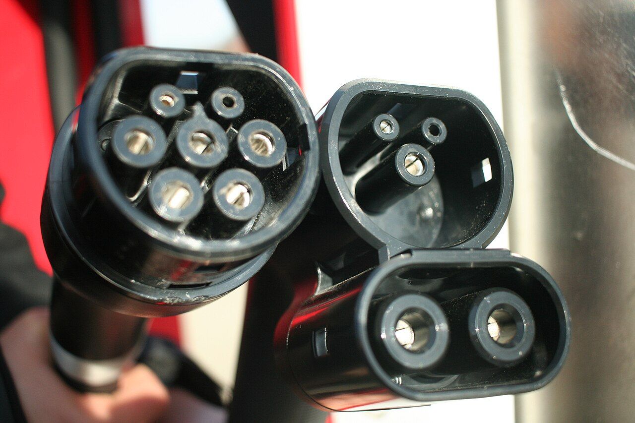Coût de recharge d'une voiture électrique en Suisse : tout ce que vous devez savoir